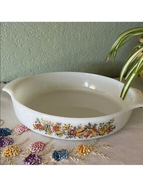 Vintage Anchor Hocking Fire-King “Garden Harvest” Milk Glass Casserole – 1.5 Qt